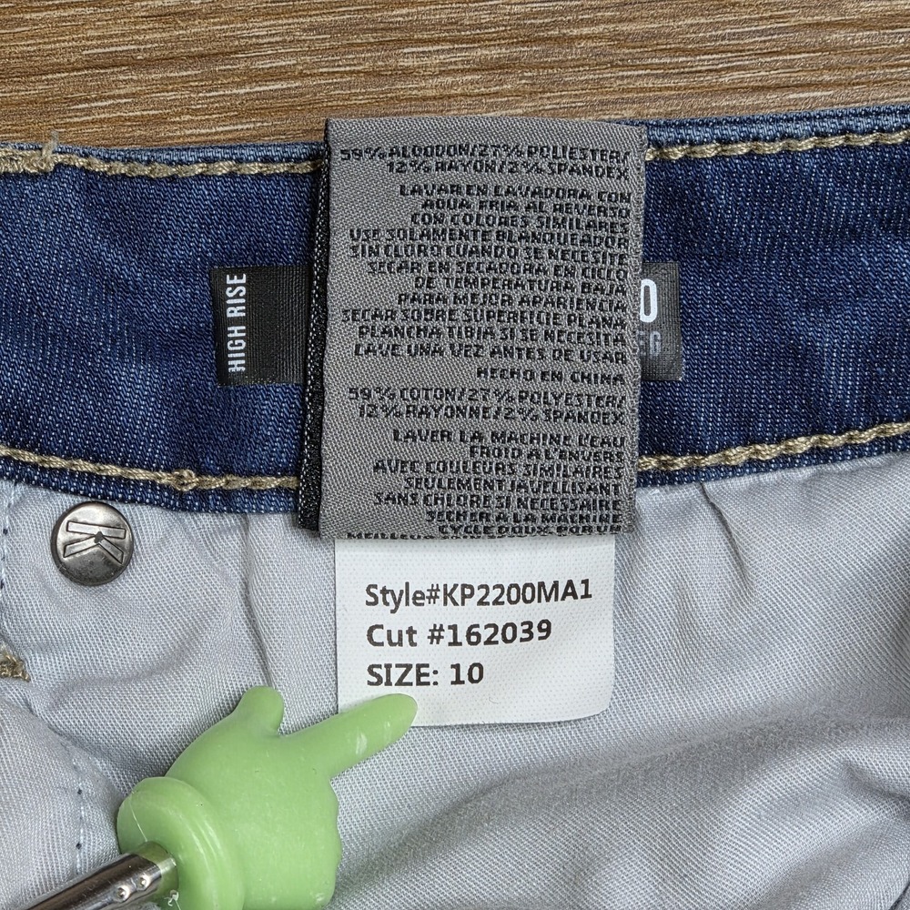 KUT from the Kloth Margo Wide Leg Jeans Women's 10 Blue Cuffed Pintuck High Rise - Picture 11 of 12